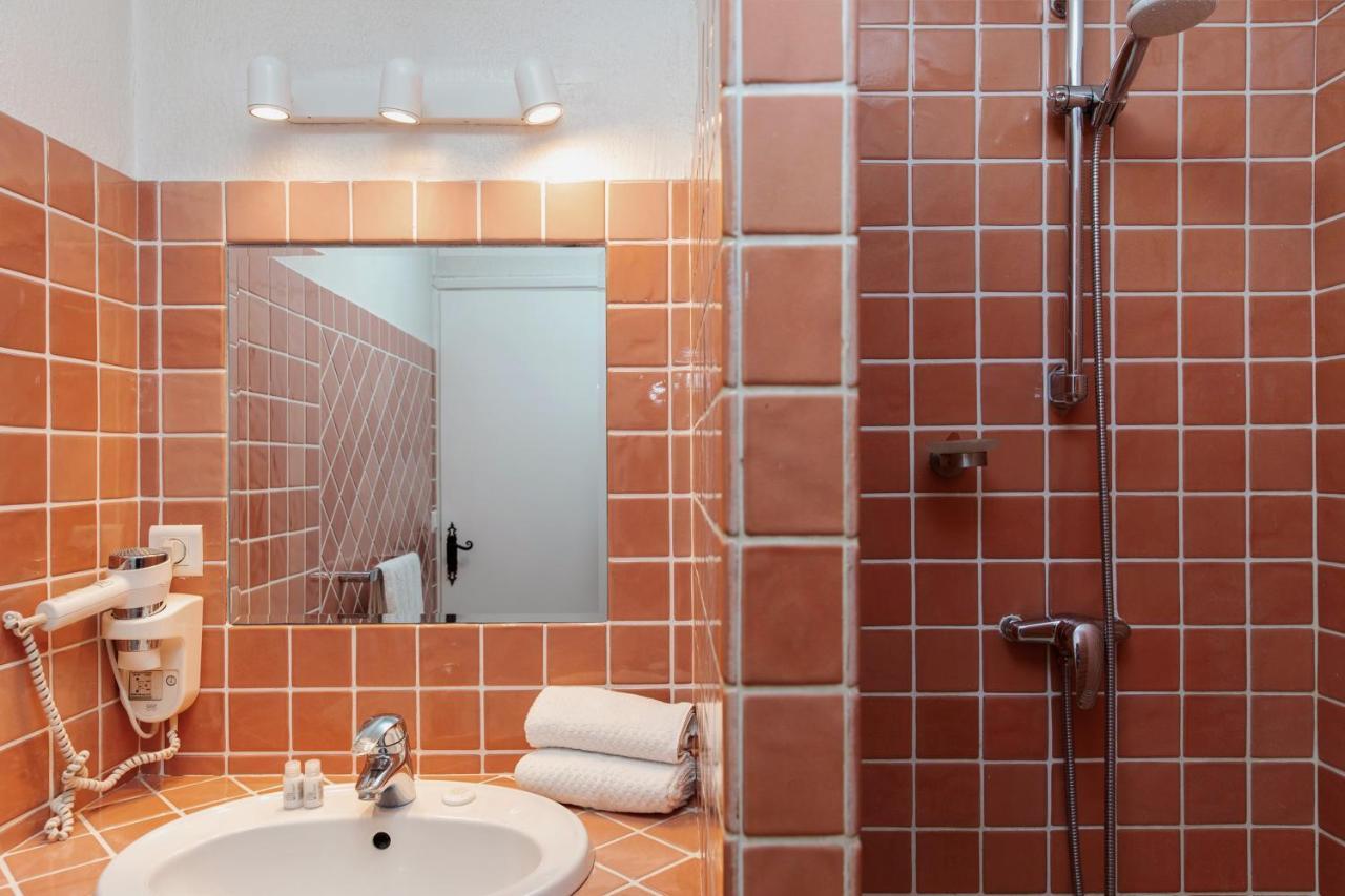 Coq Hotel Cogolin Kültér fotó